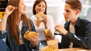 What Fast Food Serves Lunch All Day