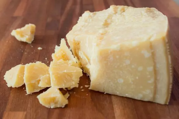 does parmesan cheese go bad