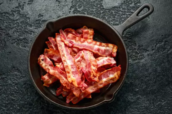 how to reheat bacon