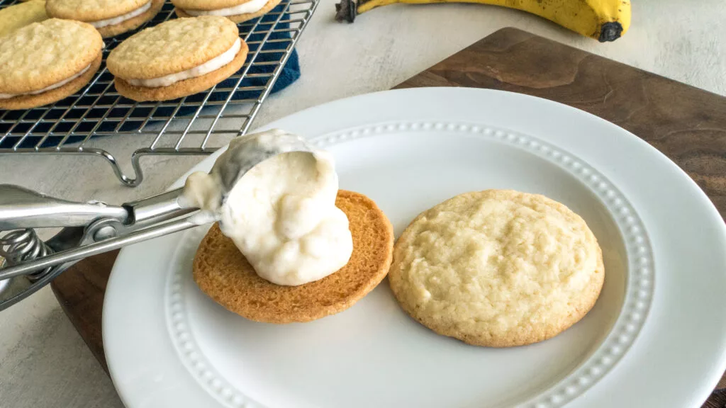 banana pudding cookie sandwich recipe